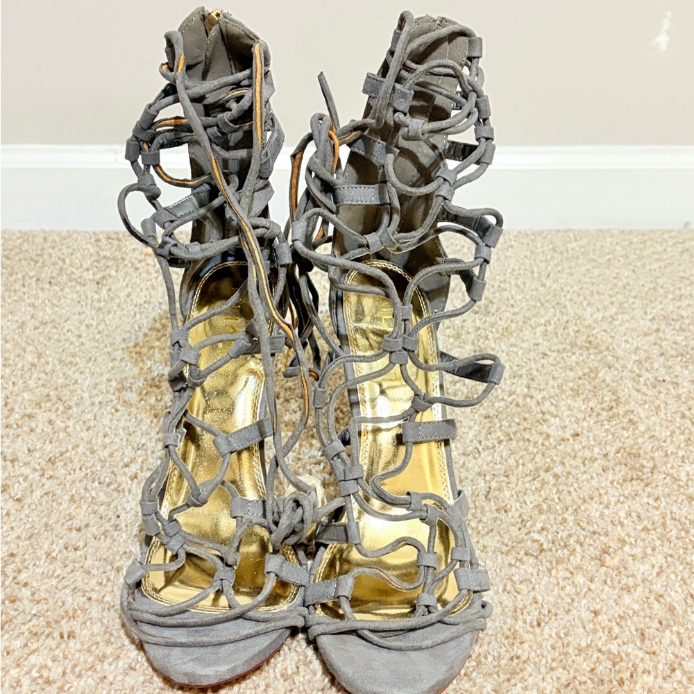 Stylish Grey Women's Gladiator Sandals